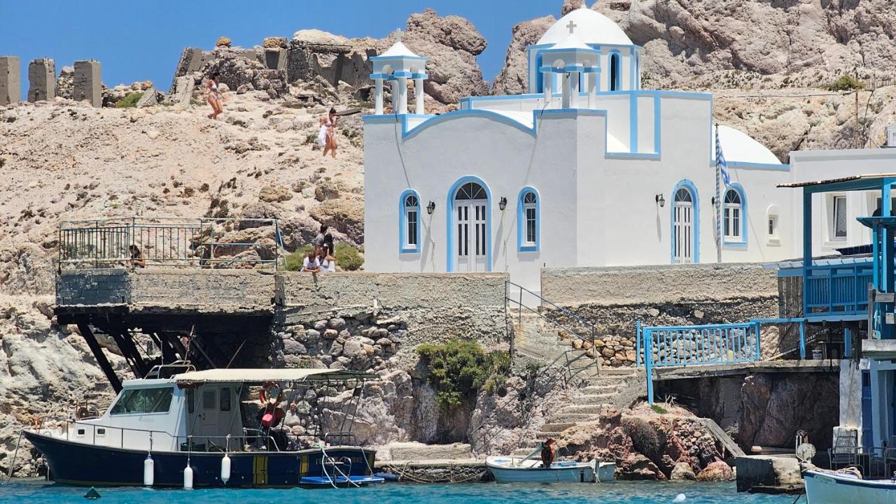Blu Intenso Boathouse Firopotamos Bagian luar foto