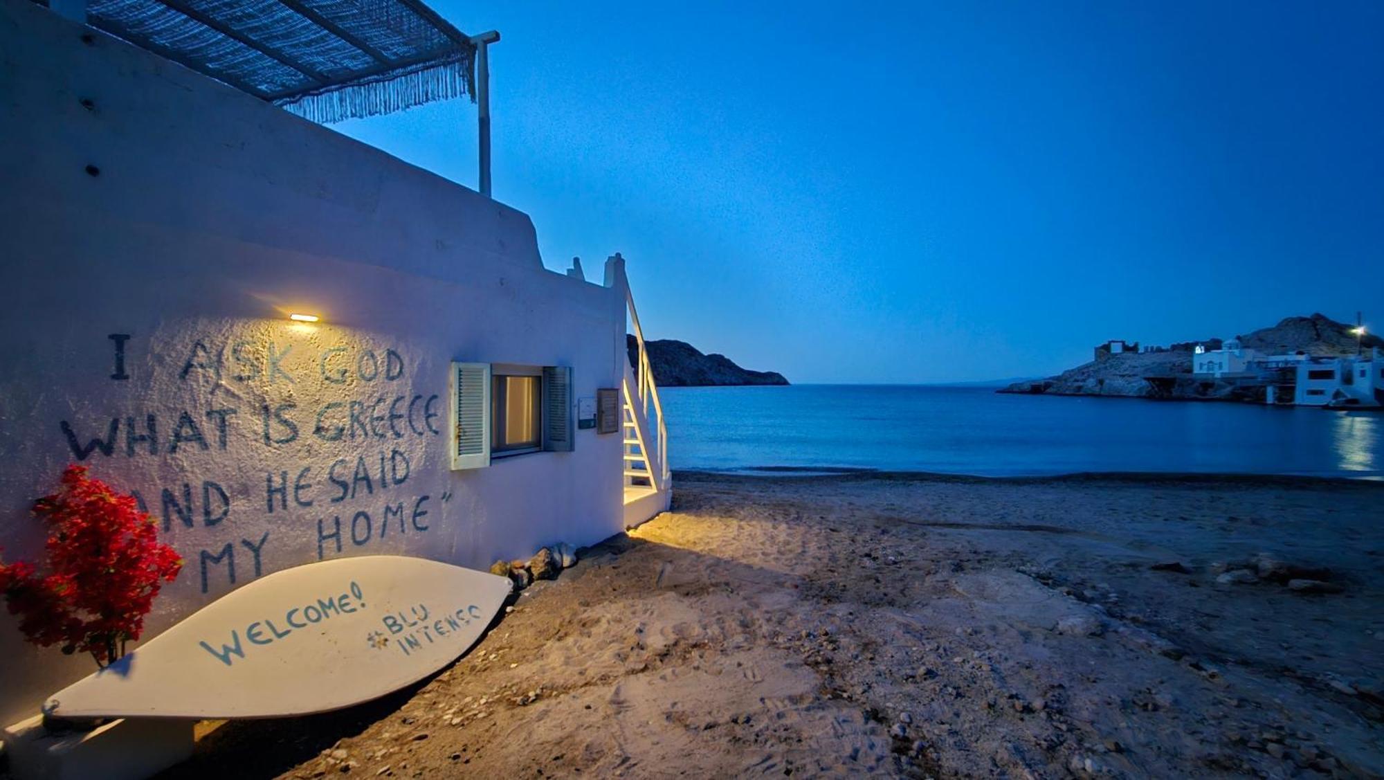 Blu Intenso Boathouse Firopotamos Bagian luar foto