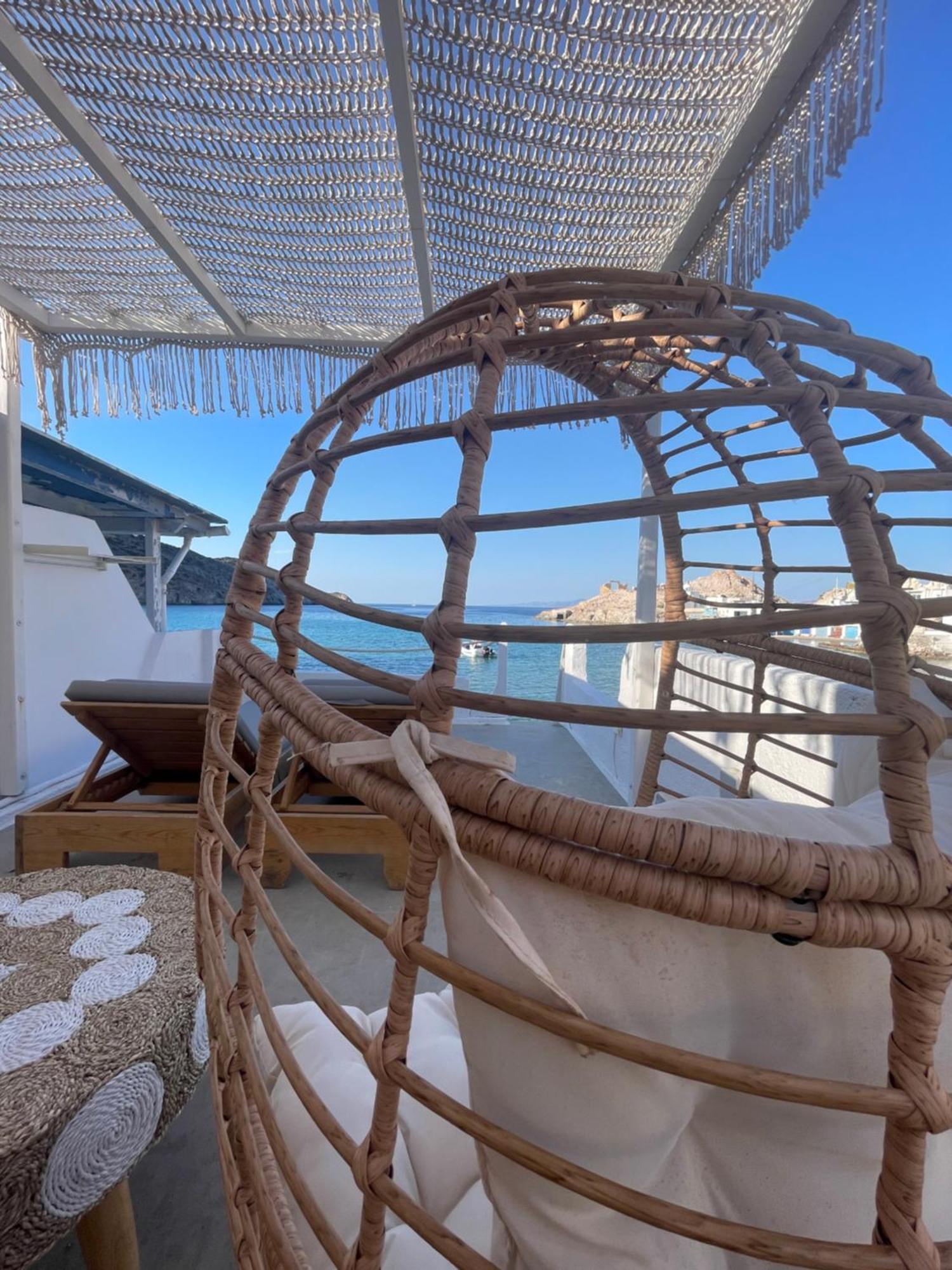 Blu Intenso Boathouse Firopotamos Bagian luar foto